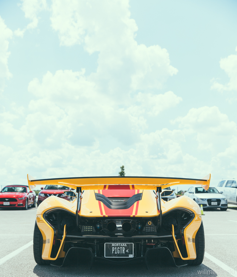 Illustration for article titled McLaren P1 GTR Casually Parked Amongst PlebeiansÂ